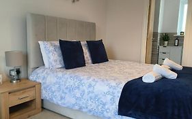 Highgow House Ensuite Bedroom